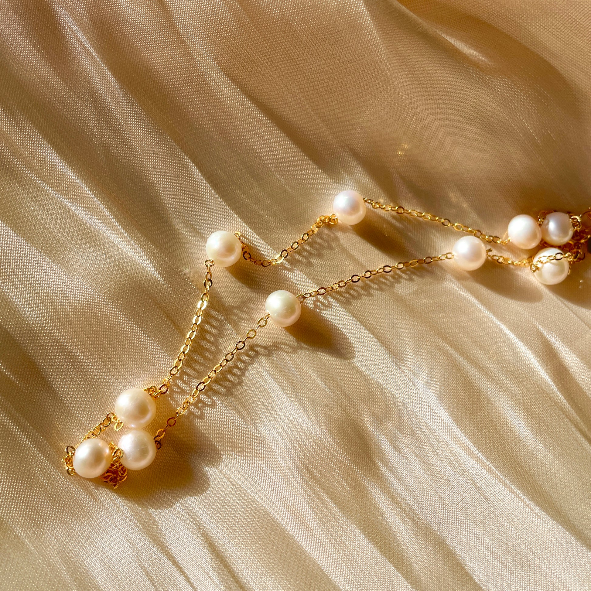 Starry Pearl Necklace， gold vermeil， Champagne-colore